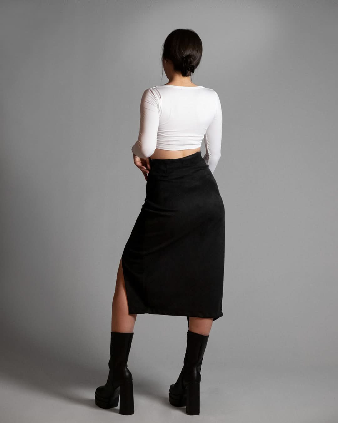 Falda Oni Gamuza Negro - AVORY